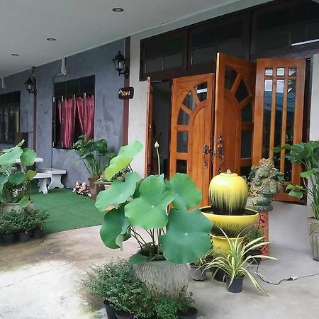 Sawang Guesthouse Ban Sawang Yai Экстерьер фото