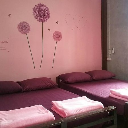 Sawang Guesthouse Ban Sawang Yai Экстерьер фото